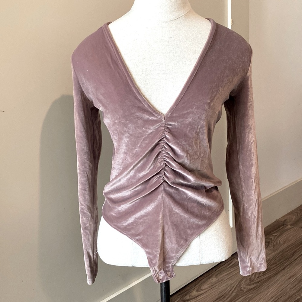 EXPRESS velvet dusty rose bodysuit